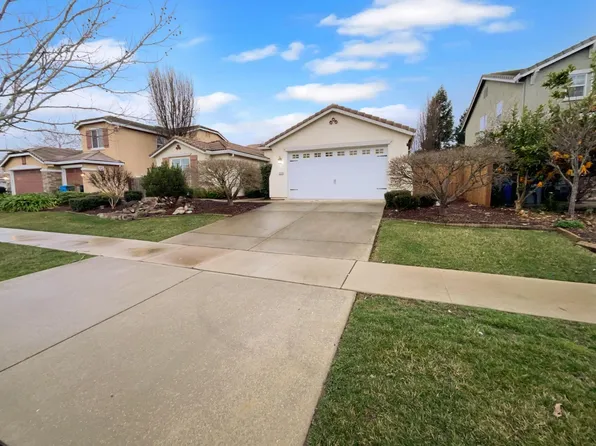 1358 Table Mountain Dr, Plumas Lake, CA 95961