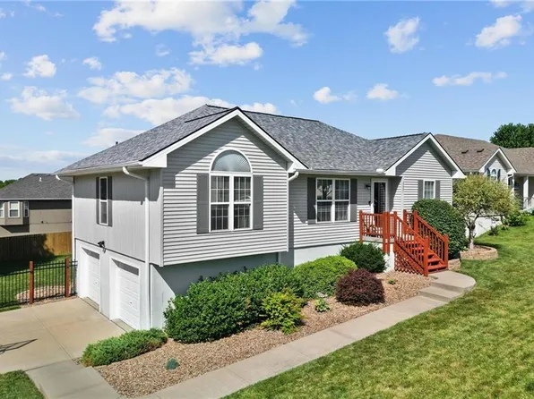 2207 Chanticleer St, Excelsior Springs, MO 64024