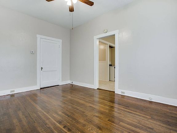 4th image of 534 W Mulberry Ave