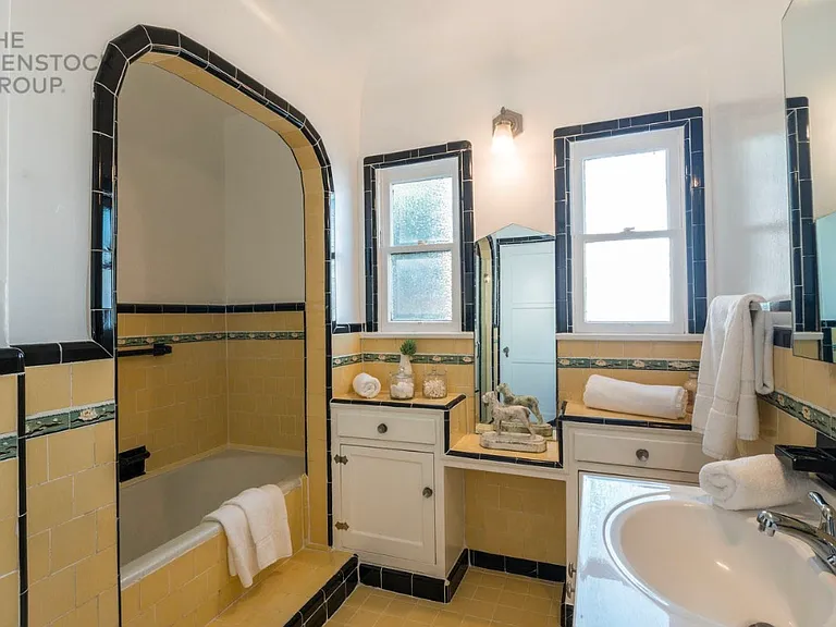 162 N Detroit St #164 — Photo 18