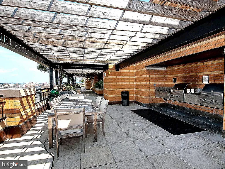400 Massachusetts Ave NW #1009 — Photo 3