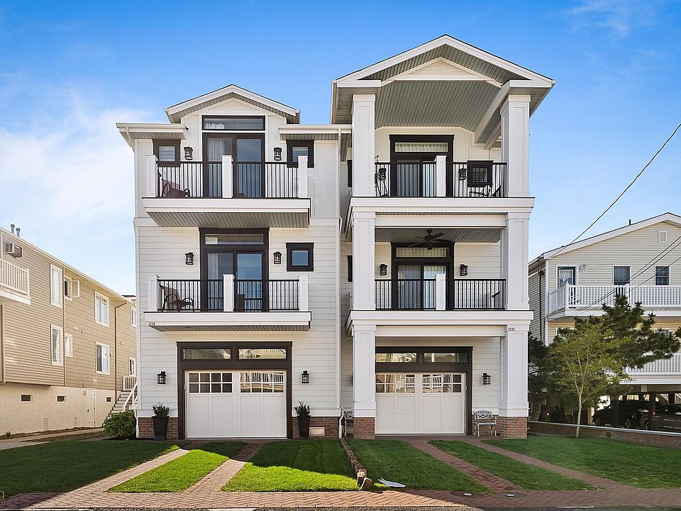 1st image of 3220 Wesley Ave #3220