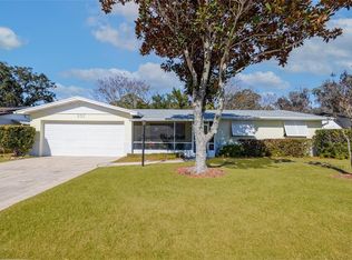 692 Gaslight Dr, South Daytona, FL 32119