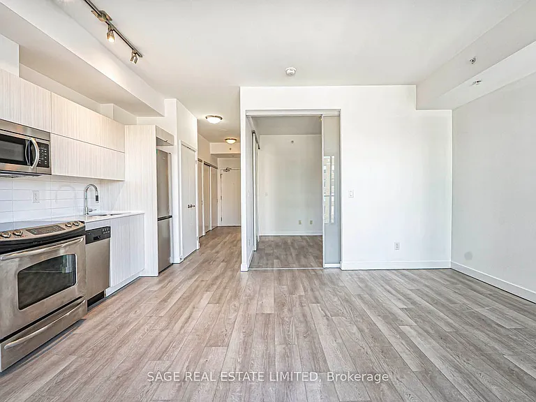 32 Camden St #607 — Photo 10
