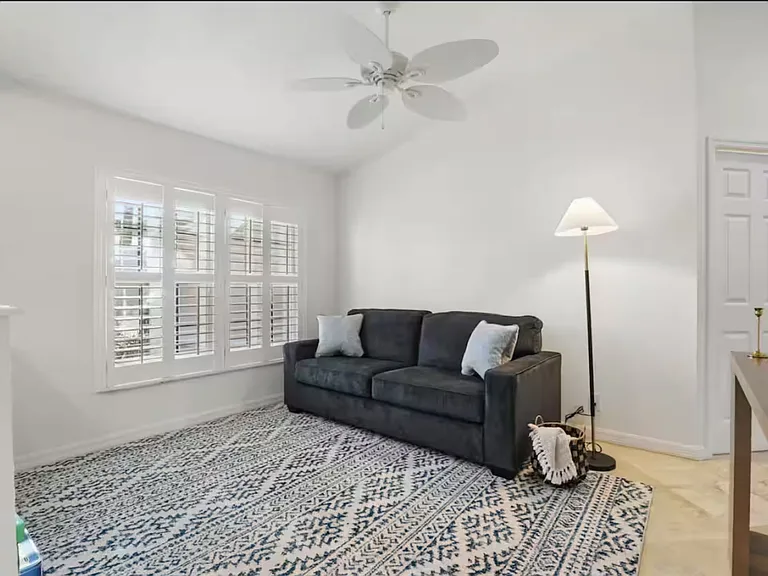 2473 SE Sidonia St — Photo 21
