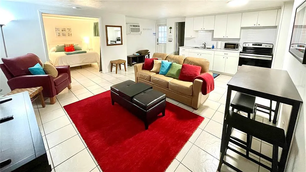 1 bed, 1.0 bath, 618 sqft, $1,750 — Photo 2