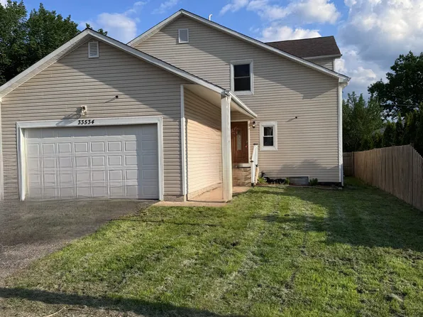 33534 N Lake Shore Dr, Grayslake, IL 60030