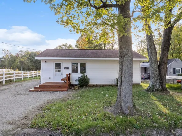 348 N East St, Bethel, OH 45106