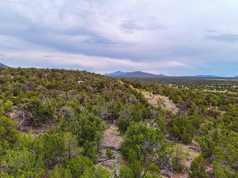 1st image of 132 E Sidewinder Rd