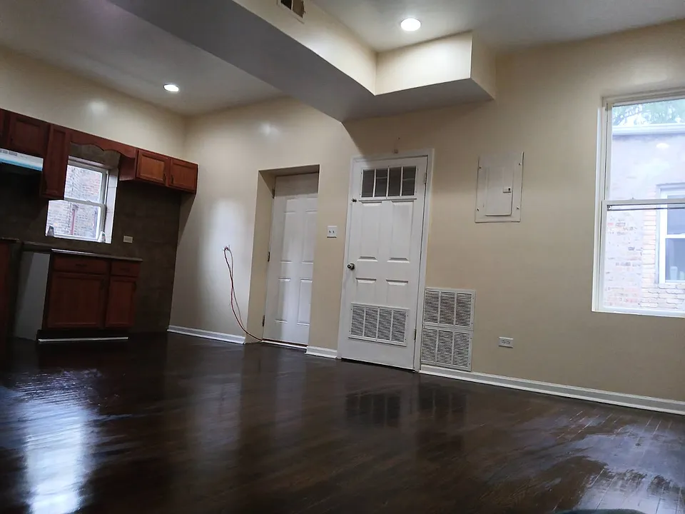 Other view of Living Room/Otra vista de la sala