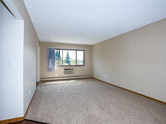 5th image of 1296 Pleasant Ave #108