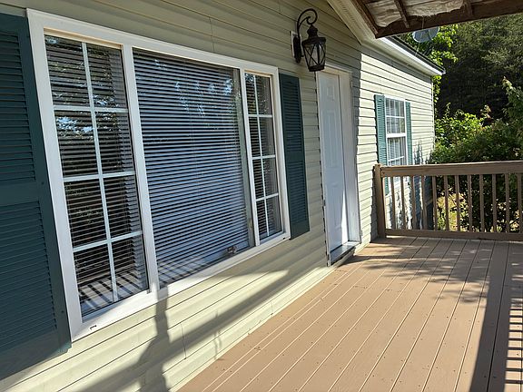 5th image of 872 S Dogwood Dr