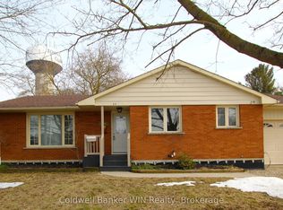 29 John St W, Minto, ON N0G1M0