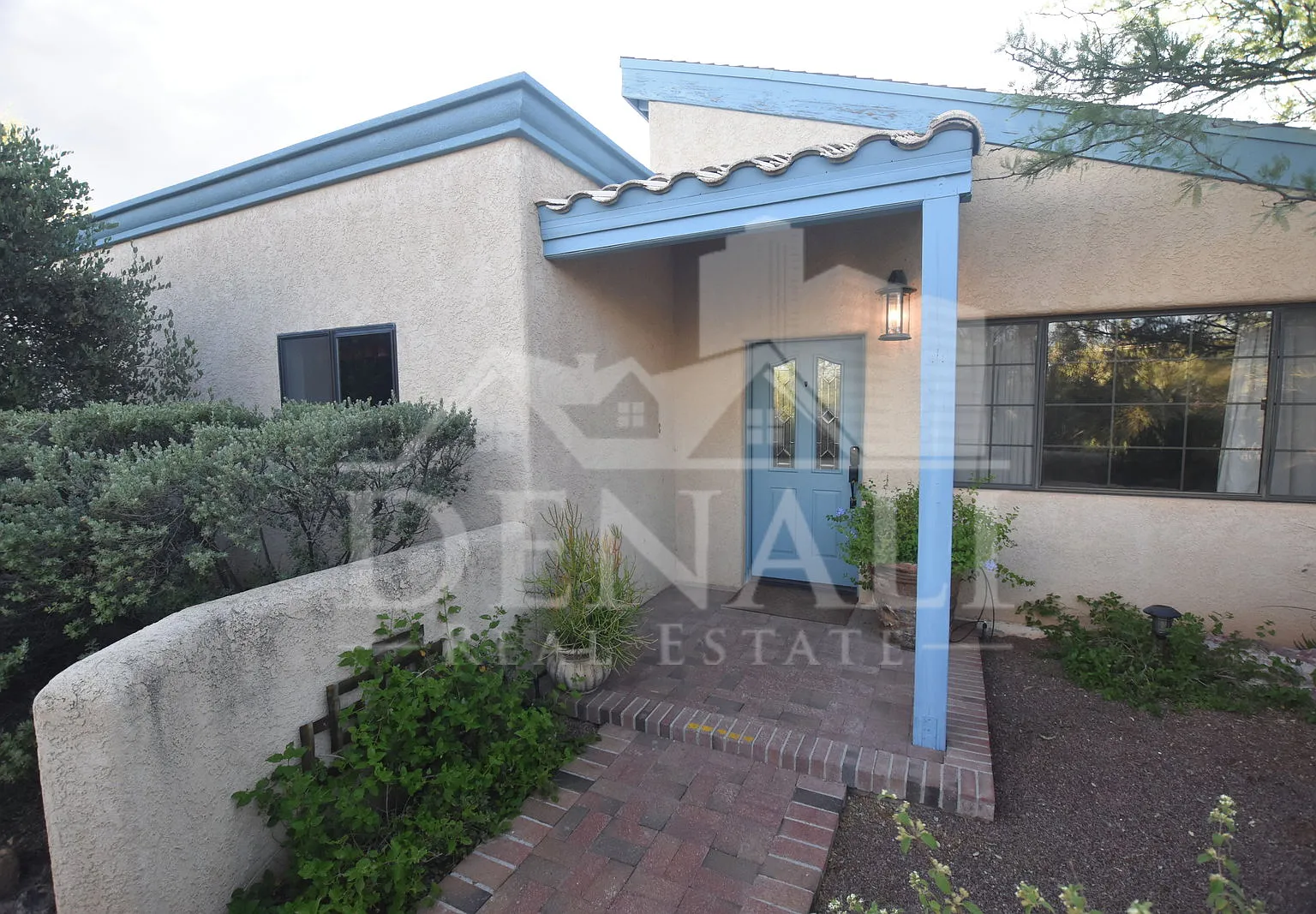 3 bed, 2.0 bath, 1610 sqft, $1,895 — Photo 1