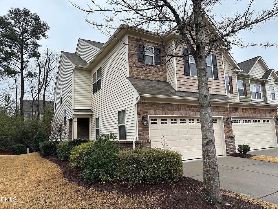 1st image of 449 Manchester Park Ln