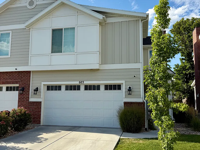 603 E Mill Farm Ct — Photo 1