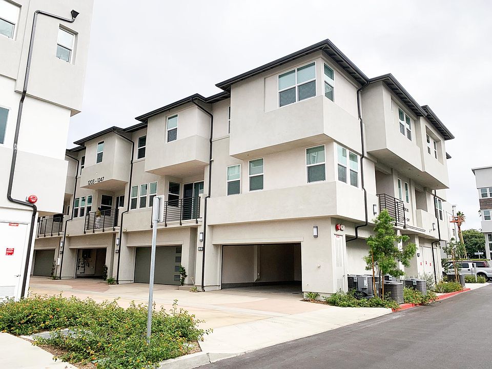 1st image of 1227 W Cara Dr