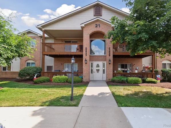 45833 Wildrye Ct, Belleville, MI 48111