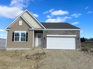 120 Magnolia Ln, Springboro, OH 45066