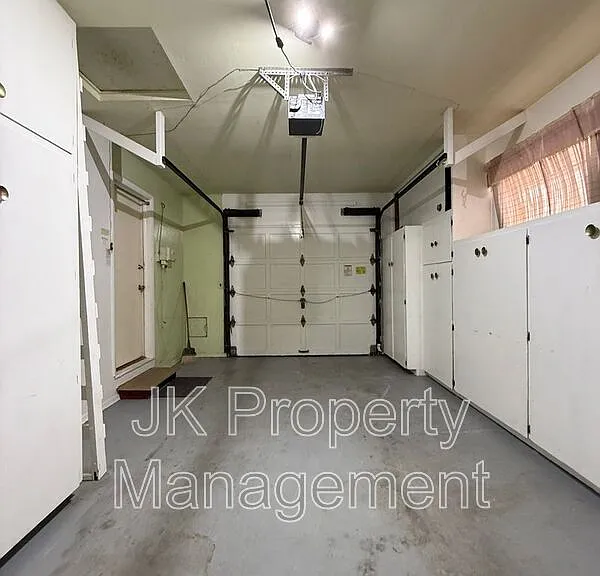 1726 Alder Dr — Photo 41