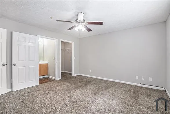 7104 Par Four Way — Photo 17