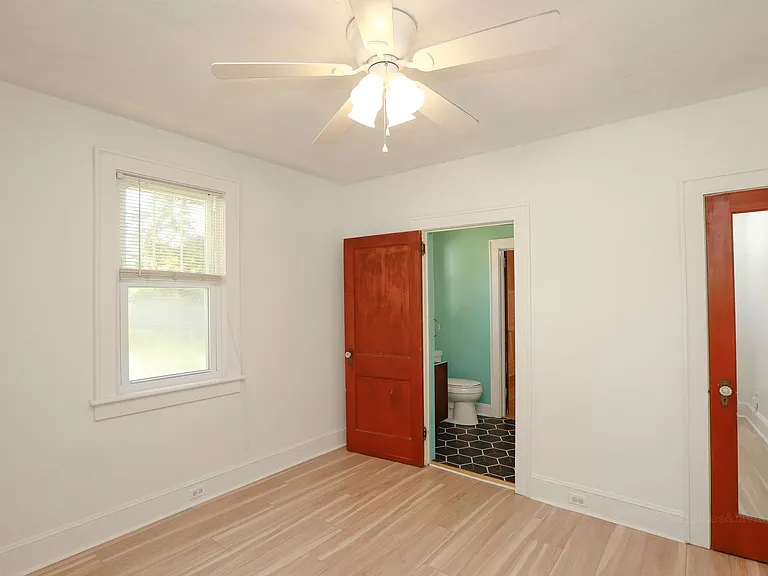 768 Mayfield Ave — Photo 13