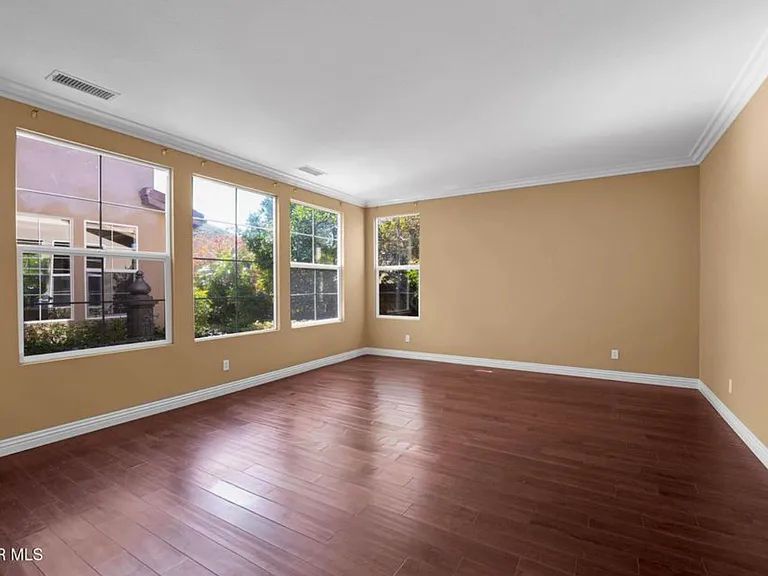 3194 Sunset Hills Blvd — Photo 9