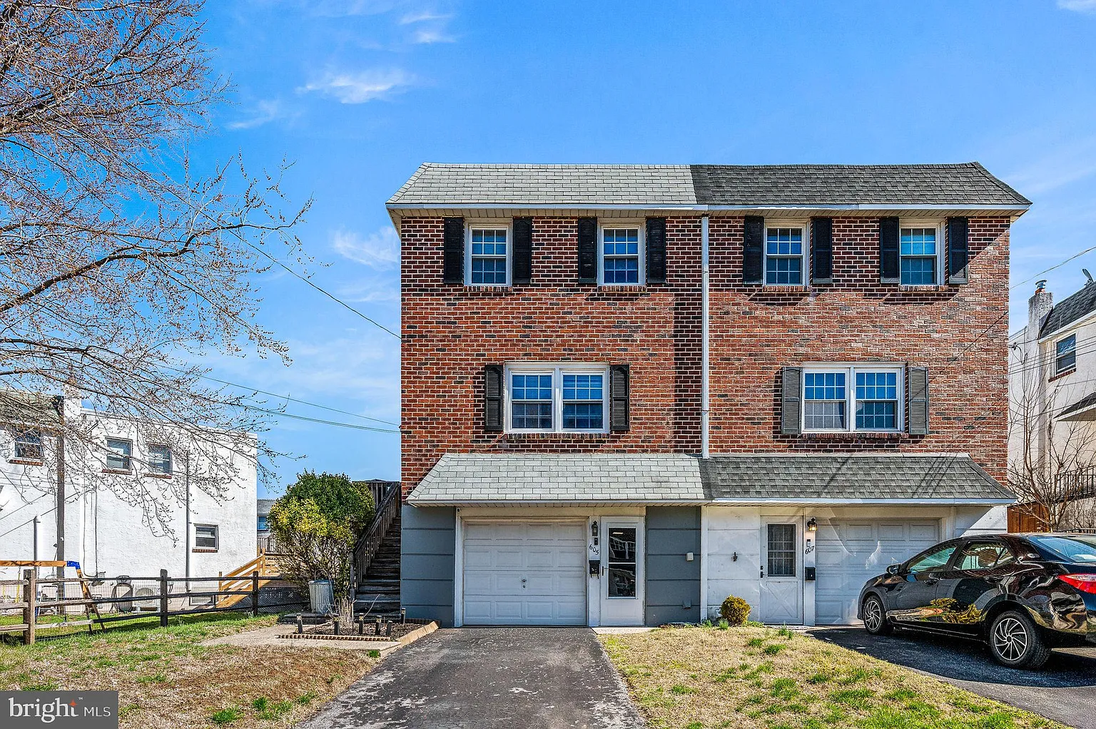 605 Linda Ln photo 1