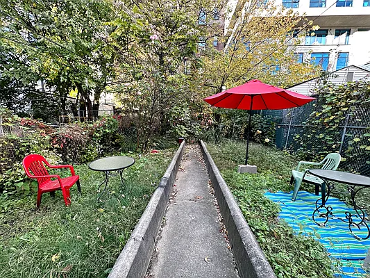 Rented by Compass | media 3