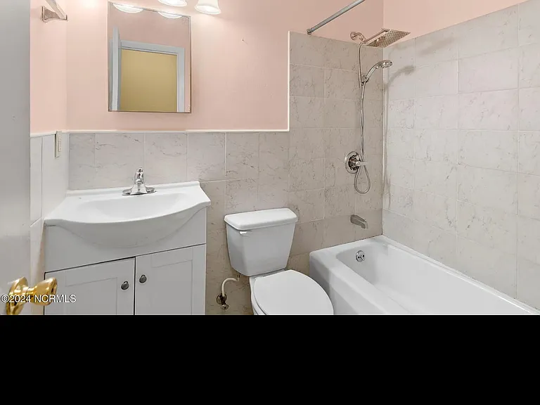 318 Bandera Dr — Photo 10