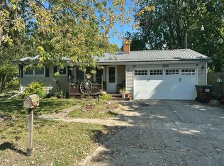 670 Stockford Dr, Adrian, MI 49221