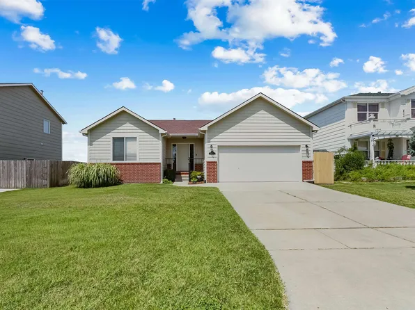 10621 E Fawn Grove St, Wichita, KS 67207