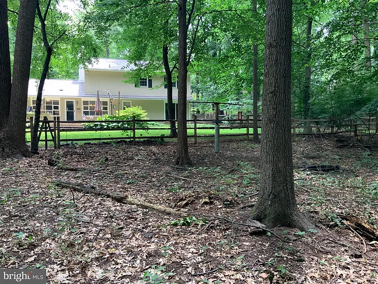 413 Fruit Farm Rd — Photo 8