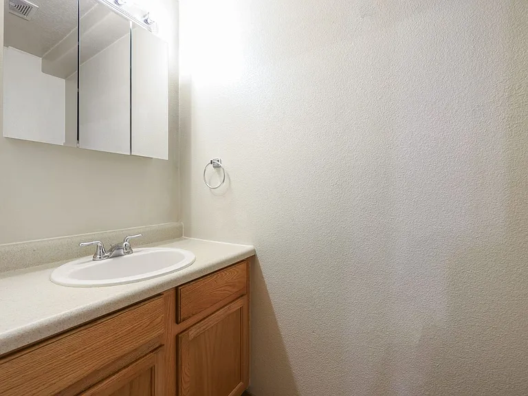 2338 SE 89th Ave — Photo 10