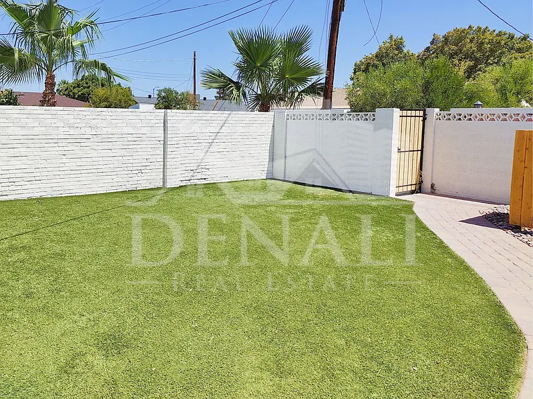 7321 E Coronado Rd — Photo 18