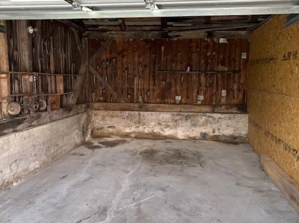 77 Stitzel Lane Garage, Hamburg, PA