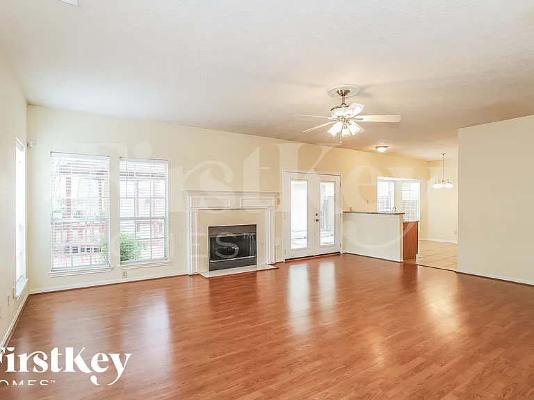 20514 Hampshire Rocks Dr — Photo 3