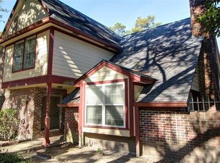 10 Kings Row, Houston, TX 77069