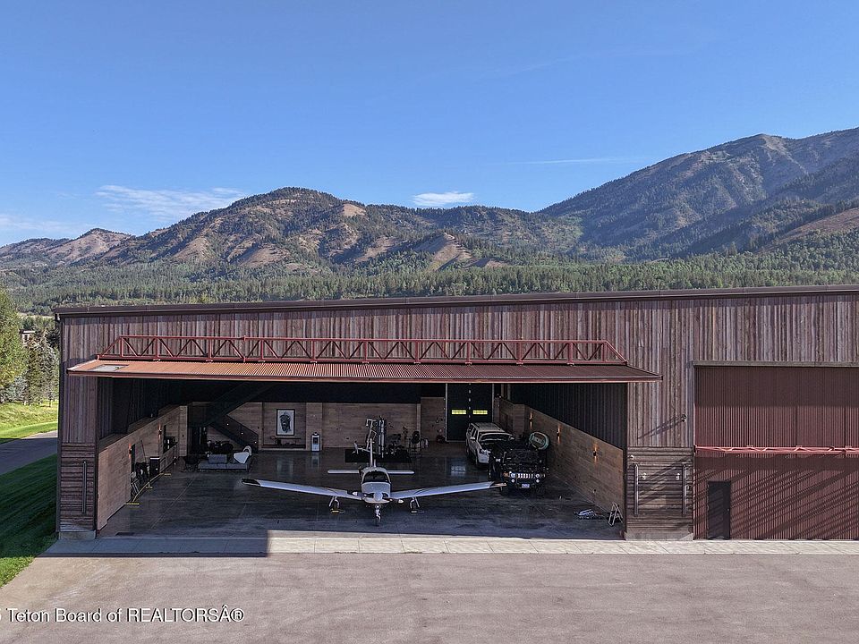 1st image of 209 S Refuge Pkwy #25