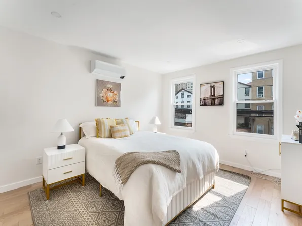 171 Summit Avenue image 19 of 35