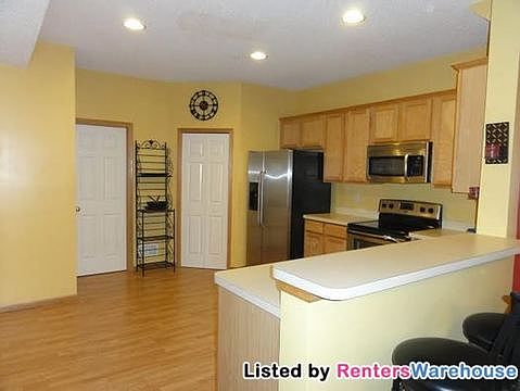 3rd image of 13720 54th Ave N APT 508