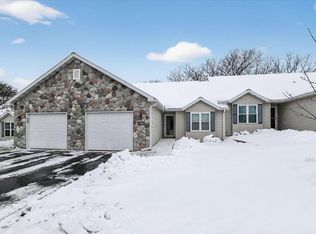Carriage Homes Fieldstone, Sun Prairie, WI 53590