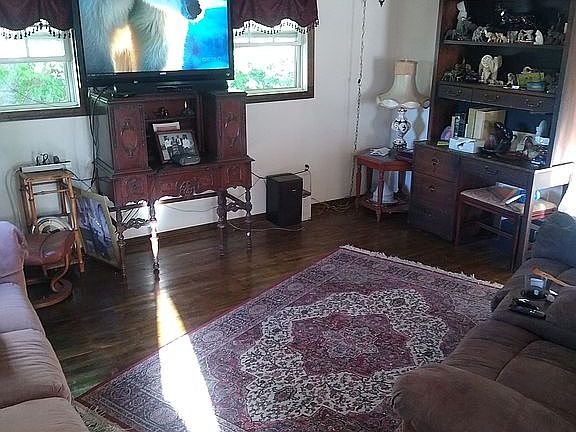 2nd floor family room