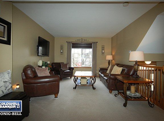 3rd image of 443 E Willow St #443