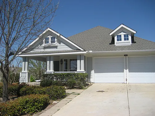 2406 Hillside Dr Photo 1