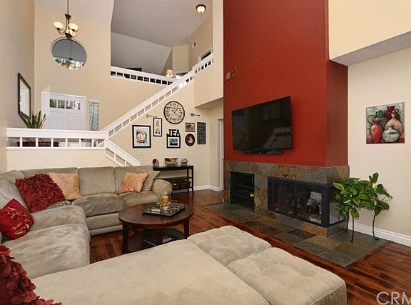 3rd image of 84 Willowood #35