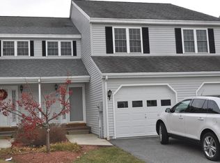 17 Quarter Horse Ln #17, Fitchburg, MA 01420