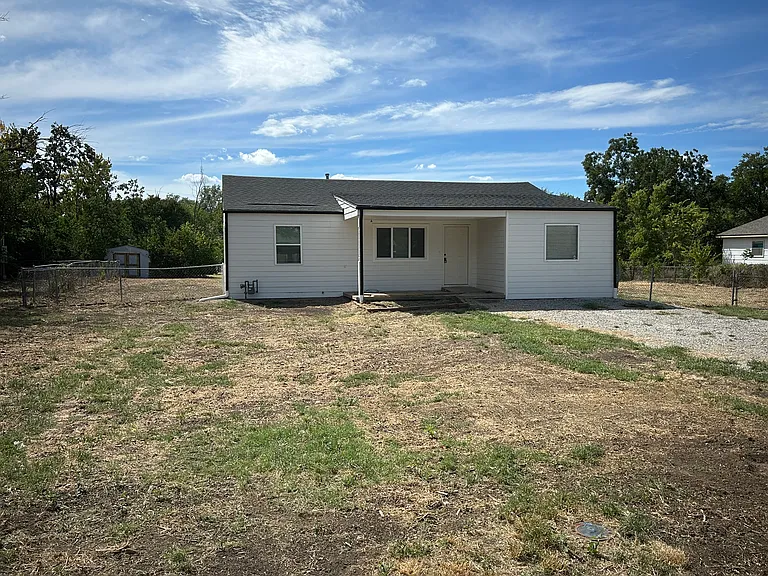 2259 S Richfield Rd — Photo 2
