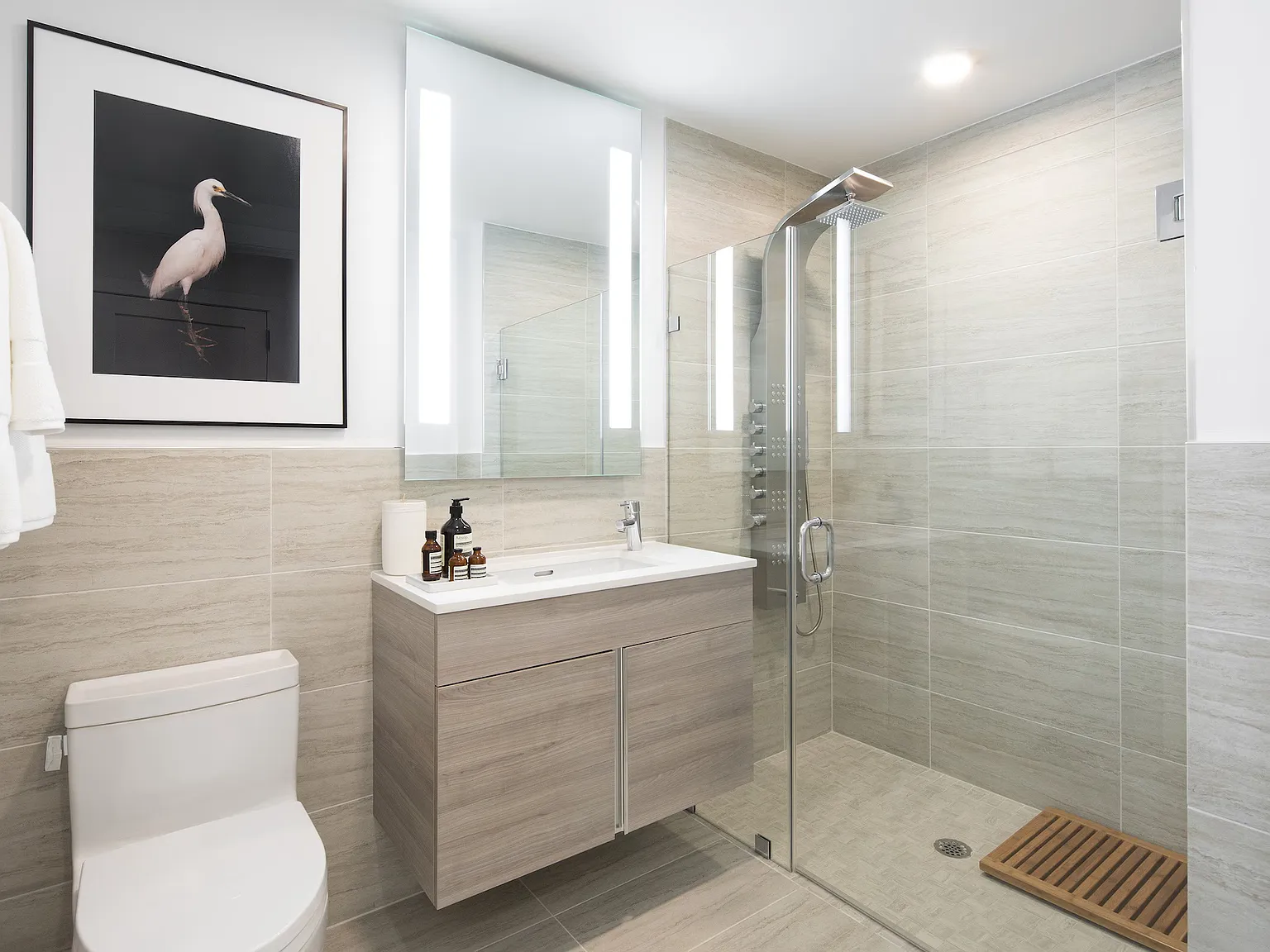 2 bed, 1100 sqft, $3,899 — Photo 4
