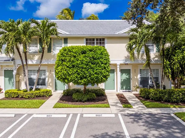 9807 NW 57th Mnr, Pompano Beach, FL 33076